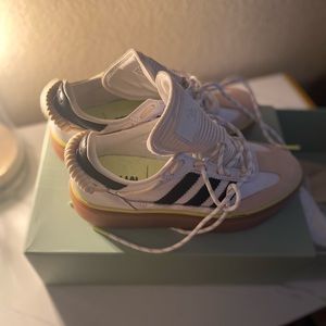 Ivy park x adidas supersleek 72